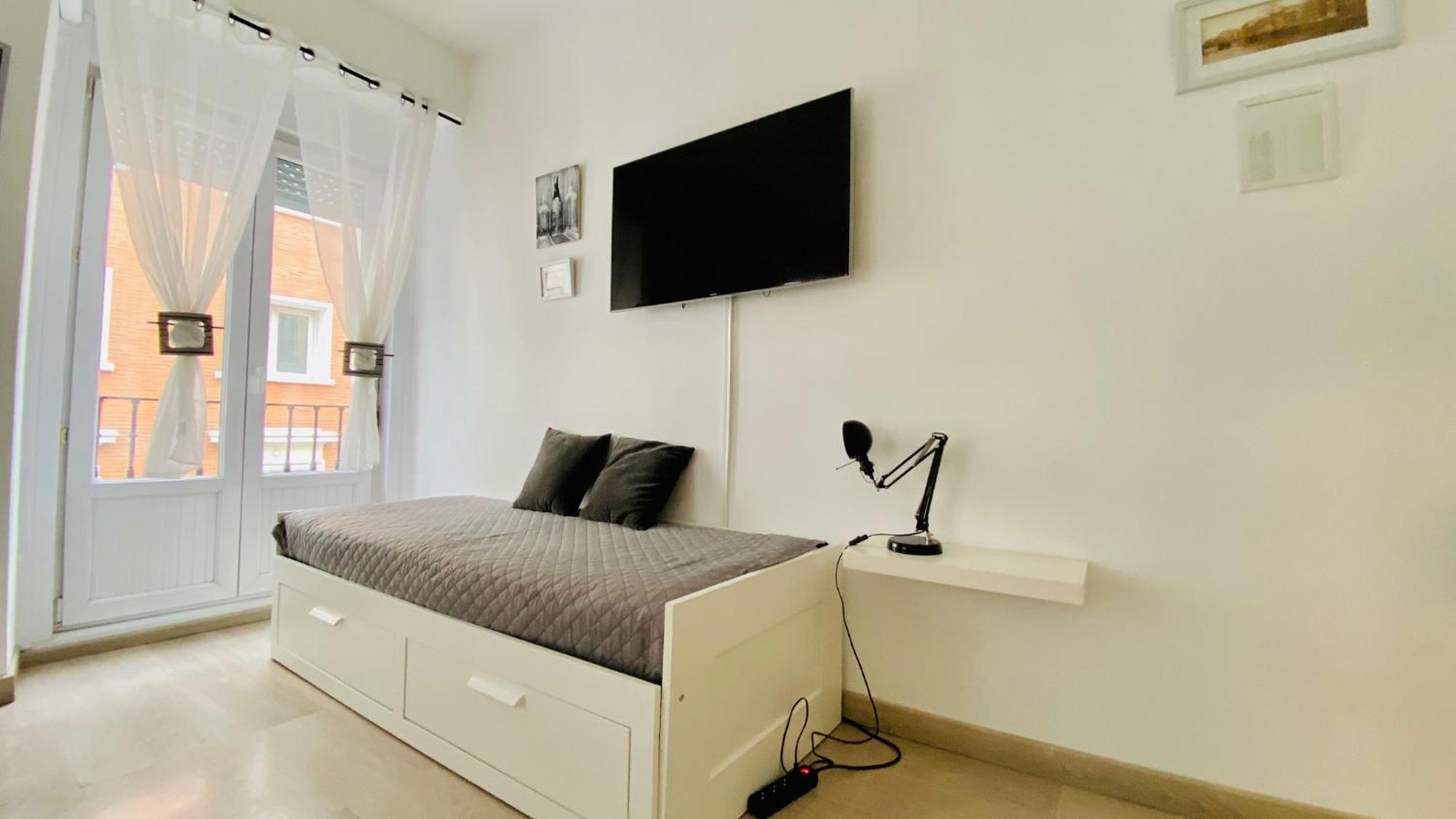 Stay Inn Мадрид Экстерьер фото